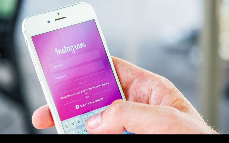 Read more about the article How to Master Instagram Advertising: Strategies for Maximum ROI